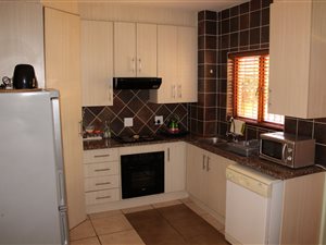 2 Bed Townhouse in Winternest