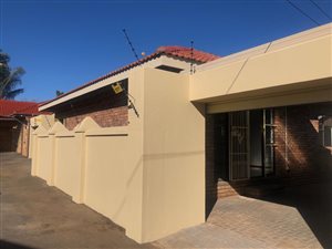 3 Bed Townhouse in Rhodesdene