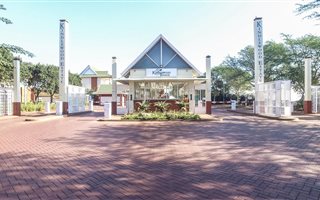 4 Bedroom Duplex in Mt Edgecombe