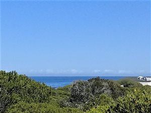 728 m² Land available in Klipfonteyn