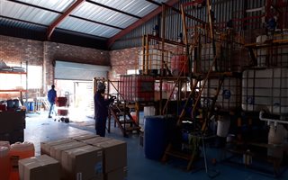 800 m² Industrial space in Dalview
