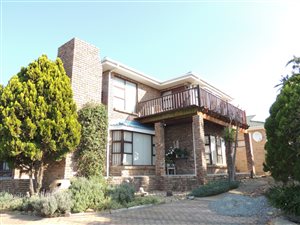 4 Bed House in Hartenbos Heuwels