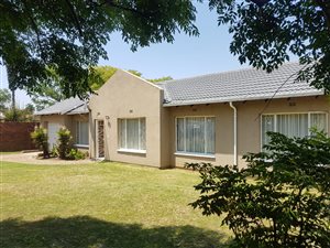3 Bed House in Brackendowns