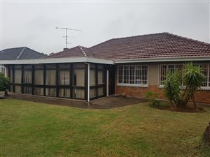 3 Bed House in Robertsham