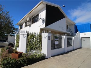 100 m² Office Space in Nahoon
