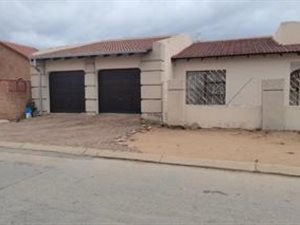 3 Bed House in African Jewel