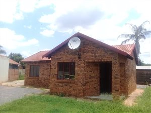 3 Bed House in Doornpoort and surrounds
