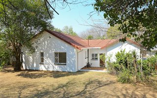 3 Bedroom House in Craighall Park