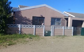 3 Bedroom House in Scottsdene