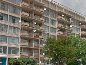 2 Bed Apartment in Krugersdorp Central