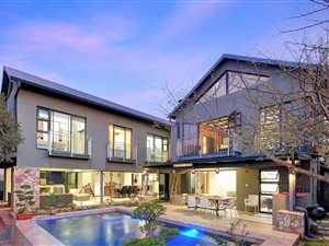 4 Bed House in Helderfontein Estate