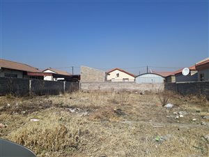 300 m² Land available in Golden Gardens