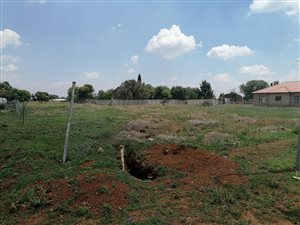 1190 m² Land available in Riversdale