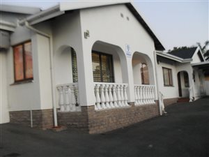 3 Bed House in Umhlatuzana
