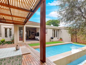4 Bed House in Parkhurst