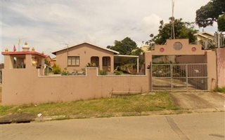 3 Bedroom House in Bonela
