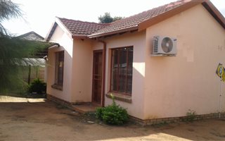3 Bedroom House in Lesedi Park