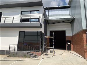 575 m² Industrial space in Louwlardia