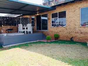 3 Bed Townhouse in Rangeview