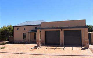 4 Bedroom House in Atlantic Beach Golf Estate