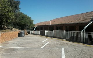 1 Bedroom Apartment in Noordheuwel