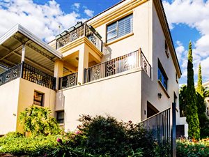 4 Bed House in Florida Hills