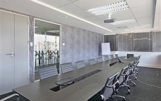 853 m² Office Space in Parktown