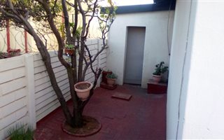 3 Bedroom House in Pine Ridge