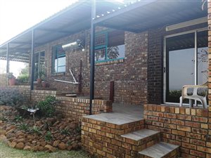 1 Bedroom House in Signal Hill
