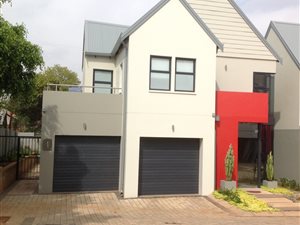 3 Bed Townhouse in Menlo Park