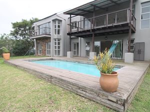 4 Bed House in Salt Rock