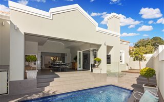 4 Bedroom House in Bryanston