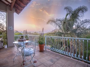 4 Bed House in Country View Estate