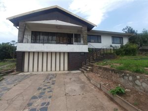 4 Bed House in Umhlatuzana