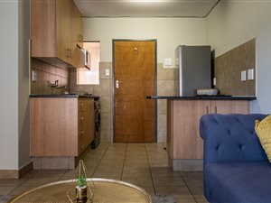 2 Bed Apartment in Newtown