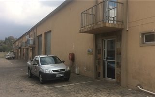 250 m² Commercial space in City Deep