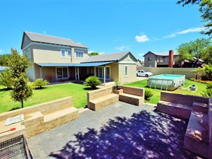 4 Bed House in Wierda Crest Estate