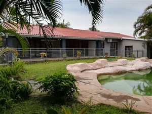 4 Bed House in Athlone Park