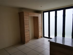 3 Bed Duplex in Rynfield AH