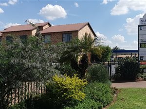 108 m² Commercial space in Fairland