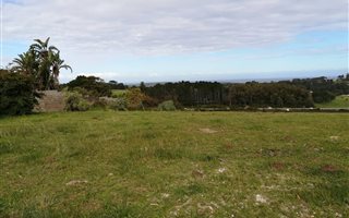 1.8 ha Land available in Colleen Glen