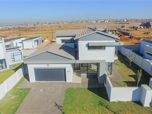 3 Bed House in Midstream Meadows