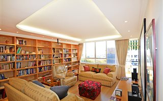 2 Bedroom Apartment in Benmore Gardens
