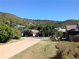750 m² Land available in Lake Brenton