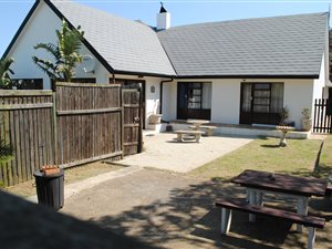 4 Bed House in St Francis Bay