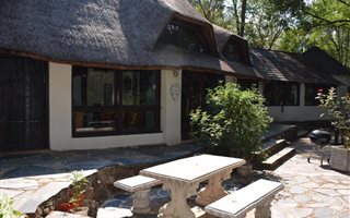 6 Bedroom House in Kalkheuwel
