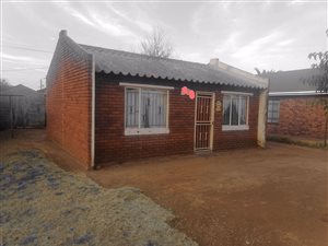 2 Bed House in Blomanda