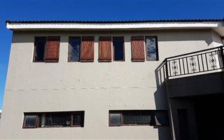 2 Bedroom Garden Cottage in Amanda Glen