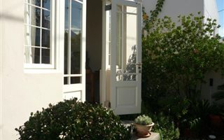 Studio apartment in Harfield Village