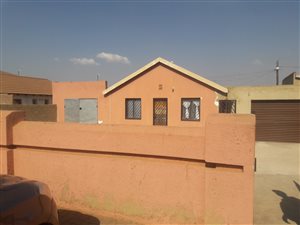 2 Bed House in Lenasia